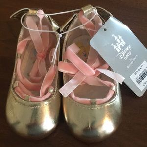 Brand New 12-18 month Disney baby shoes.